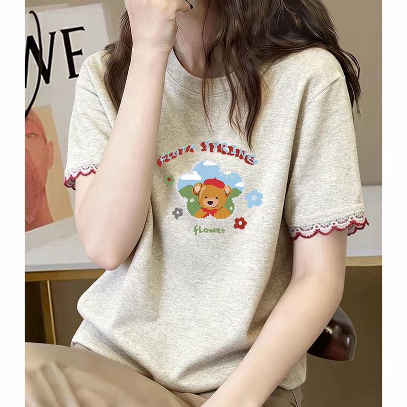 Lace trim short-sleeve T-shirt for women, new summer design, unique and slimming, versatile casual top