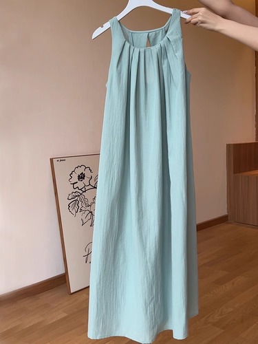 Women's Sleeveless Backless Dress Summer 2025 New Beach Vacation High-End V-Neck Straps Beach Long Skirt