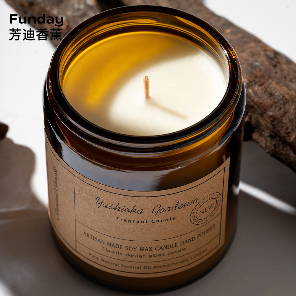 Venta caliente de comercio exterior, taza de crema de plata, aceite esencial de Gwarton, cera de soja, fórmula vegetal, regalo de fragancia, vela de aromaterapia