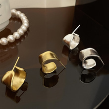 松本惠奈同款磨砂真空电镀高品质不规则耳环银针款日系耳饰批发