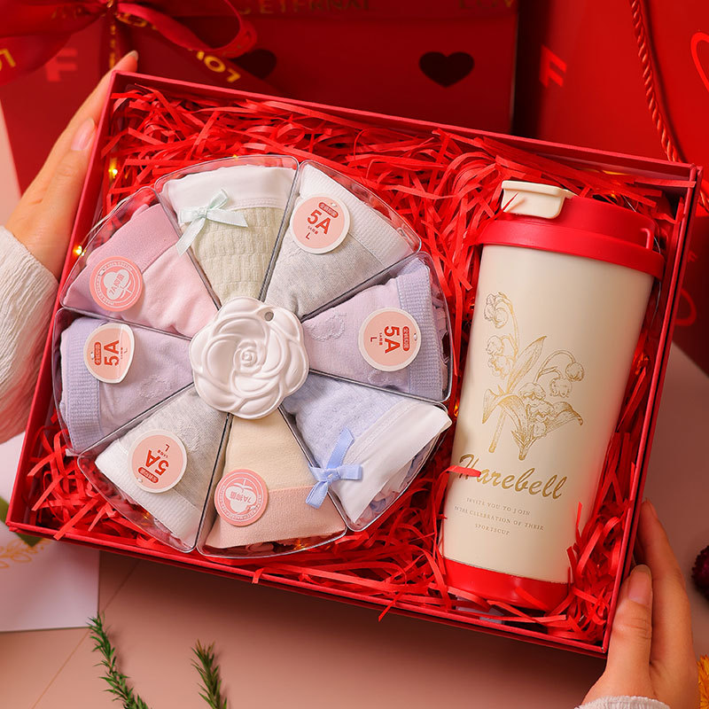 Regalos de San Valentín para pasteles de calzoncillos de cumpleaños, regalos perfumados para amigas, novias, esposas y diosas