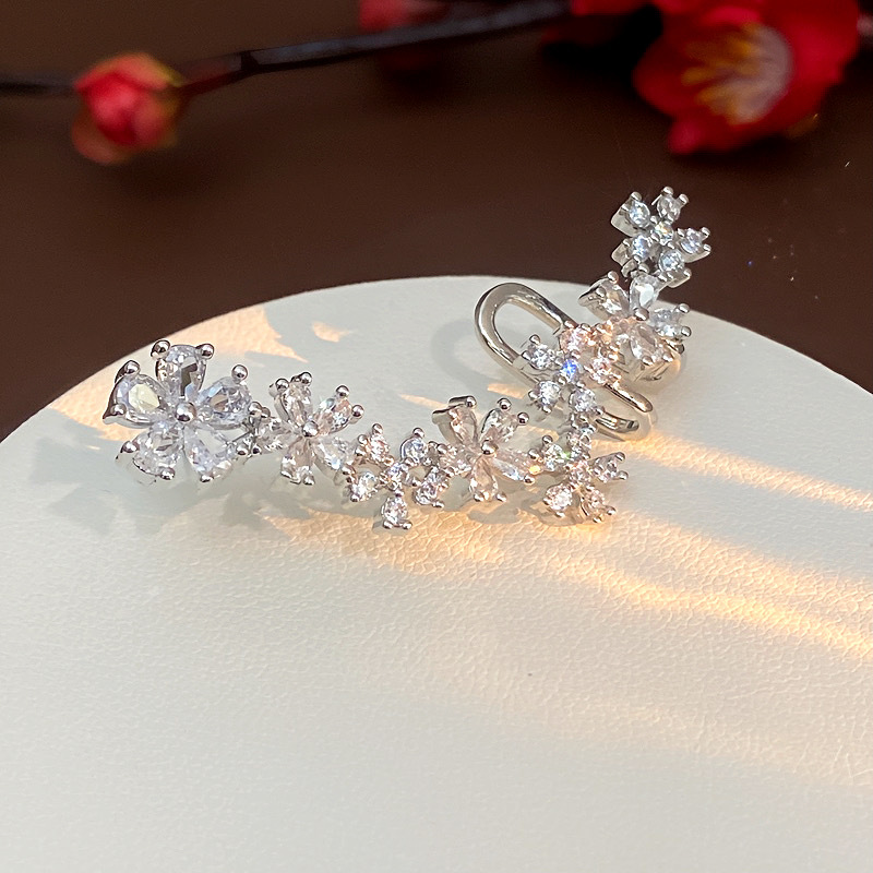 7g Weight Zircon Inlay Material Ear Cuffs Classification 1 Piece Quantity Holiday Occasion Copper Material Flower Pattern Spring&Summer Season Women's Gender Inlay Design Vacation, Classic Style Style 1 Piece Vacation Classic Style Flower Inlay Copper Zircon Ear Cuffs 13