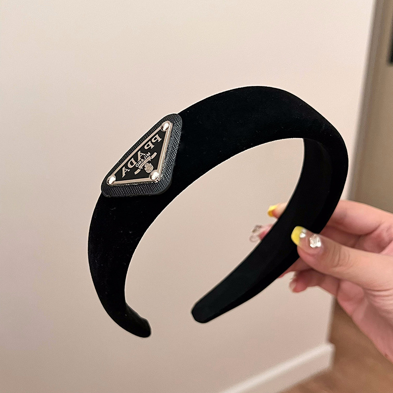 Corea del Sur Internet celebridad invertida triángulo etiqueta esponja diadema todo fósforo de la moda japonesa horquilla accesorios para el cabello presionando diadema moda