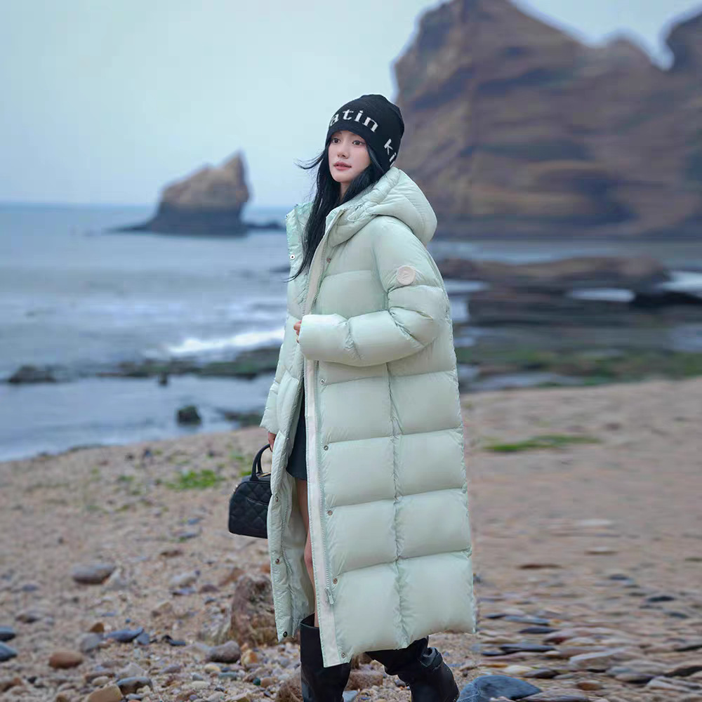 Snow Mountain Series down Jacket Women's 2025 New Candy Color Cloud Puff Thickened Winter White Duck down Trendy Jacket