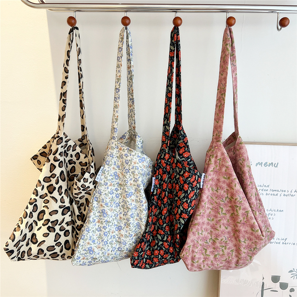 Single Shoulder Strap Strap Type Women's Medium Polyester Flower Leopard Sexy Pillow Shape Open Underarm Bag
