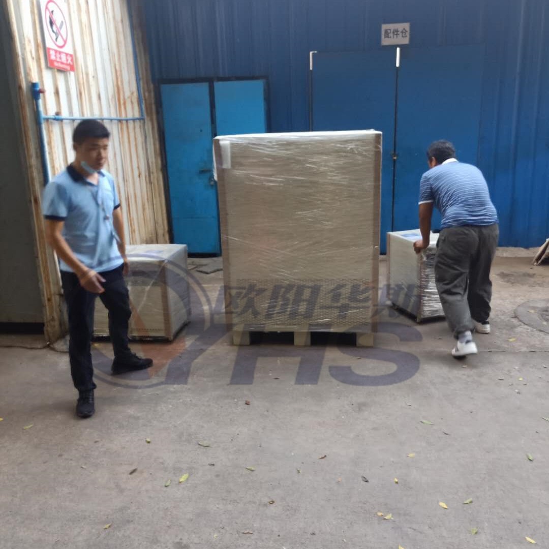 ��̨5KVA��Ƶ��Դ��һ̨100KVA��Ƶ��Դ�»��ֳ�