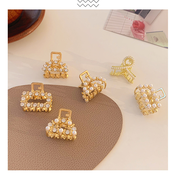 Simple Style Semicircle Square Alloy Inlay Rhinestones Pearl Hair Claws 1 Piece display picture 4
