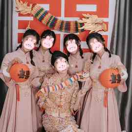 批发结婚喜字红灯笼领证婚礼接亲拍照道具姐妹团小挂件婚房布置装