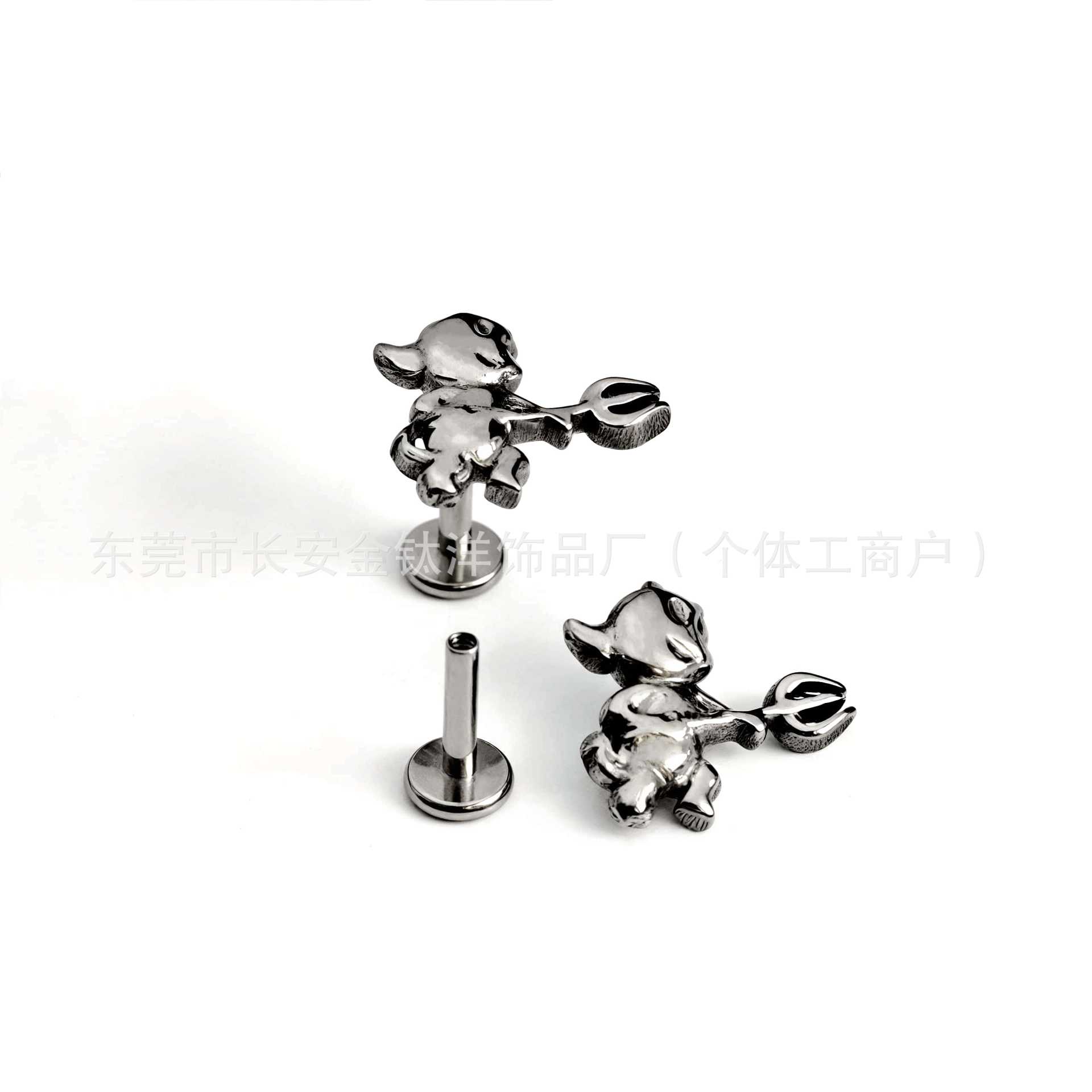 Pointed titanium steel lip stud product view