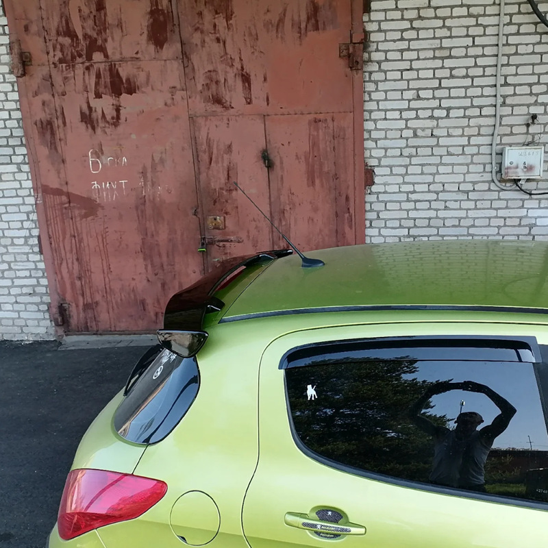 Suitable for Peugeot 206 207 208 Rear Wing Modification, Painted Decorative Sports-Style Rear Roof Spoiler