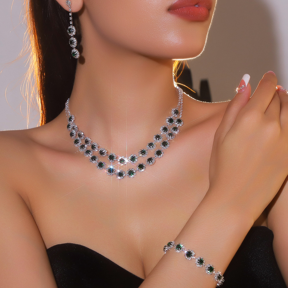 hot selling fashion sparkling rhinestone necklace earrings bracelet set Luxury temperament necklace earrings 3 piece set_senzul.com