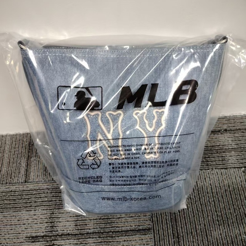 MLB丹宁牛仔水桶包 经典复古NY刺绣斜挎水桶包百搭简约单肩|undefined