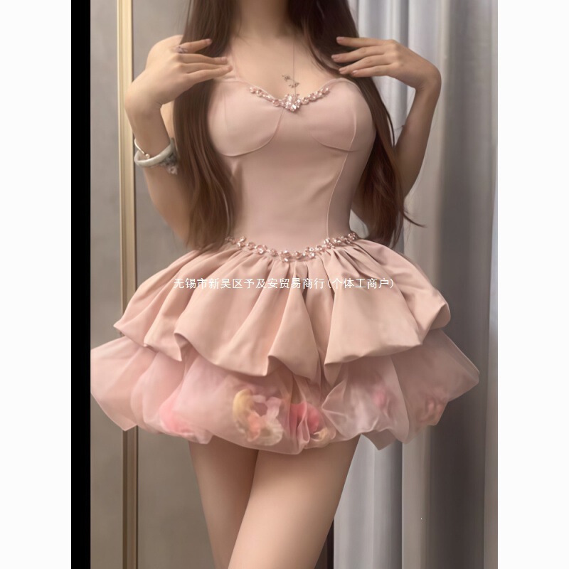 New Style Princess Strap Dress with Heavy Waist-Cinching Design for a Slimming Effect, Pure Desire Style, Elegant and Puffy Dress in Solid Color for Petite Figures