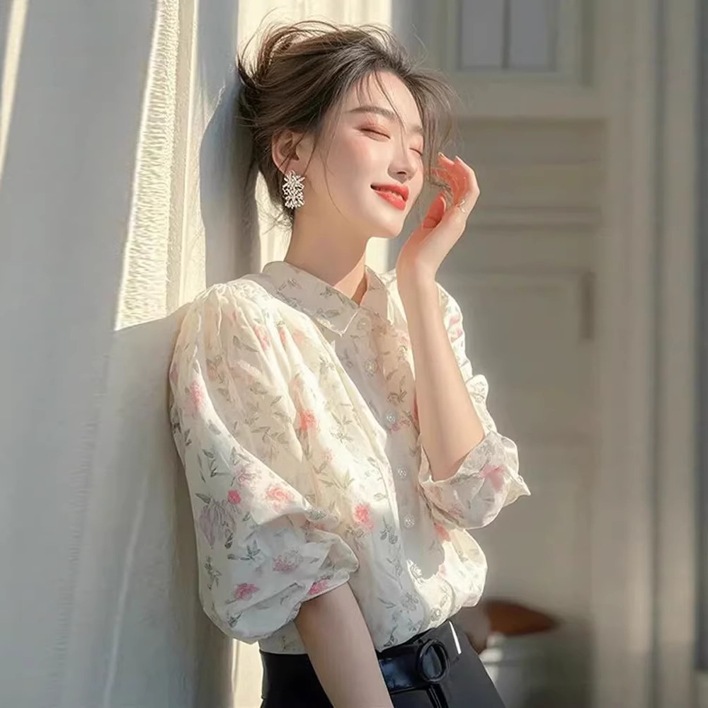 Áo sơ mi nữ cổ Polo họa tiết hoa nhí kiểu Pháp — Hoa hạnh nhân chi tiết 1