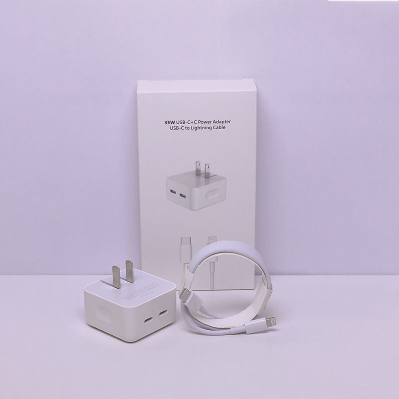 Cargador PD 20W para iPhone 15/14, carga rápida universal, compatible con toda la serie Apple.