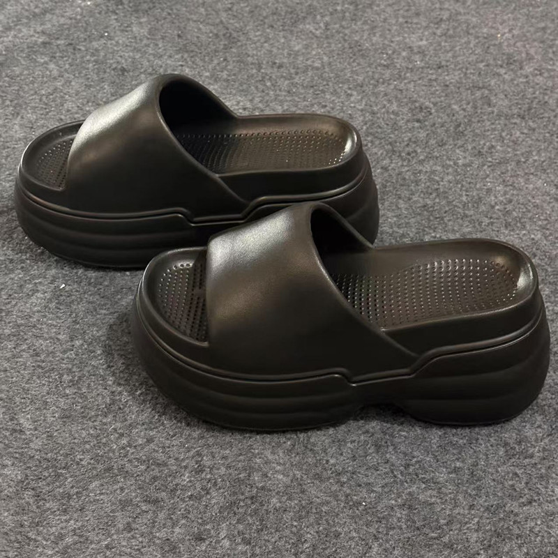 Sandali da donna con suola spessa e borchie, ideali per l'esterno, comodi da indossare, nuova collezione estiva 2026, all'ingrosso._voghion.com