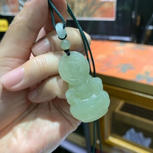 Jin Yu Tang Hetian Jade Guanyin Water Enriching and Spiritually Engraved Guanyin Surface Plentiful Body End Showings Buddha's Family Ci Mu Calm Atmosphere