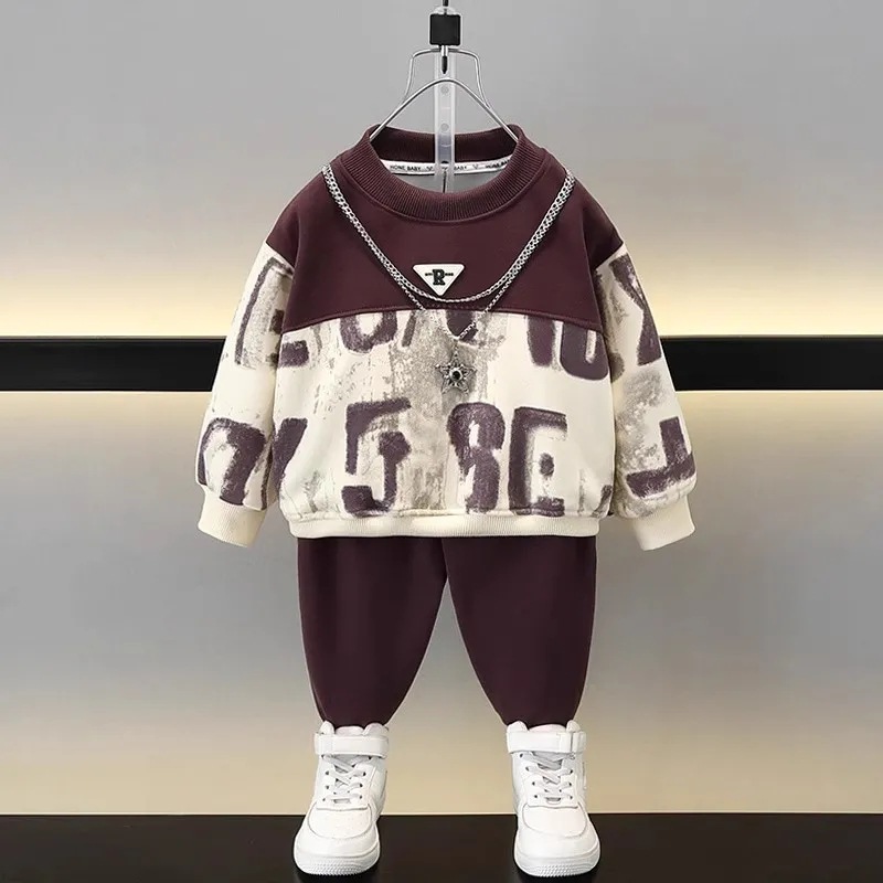 Dziecięca odzież sportowa 2024 nowa męska i jesienna bluza z kapturem, popularny w Internecie dwuczęściowy zestaw dla niemowląt na wiosnę, modny_voghion.com
