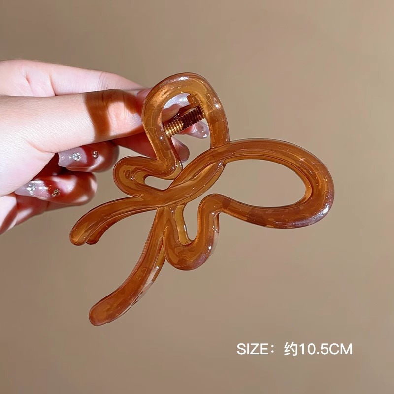 De alta calidad de felpa marrón horquilla hacia atrás cabeza clip de pelo tocado femenino otoño e invierno Gran Tiburón peludo horquilla