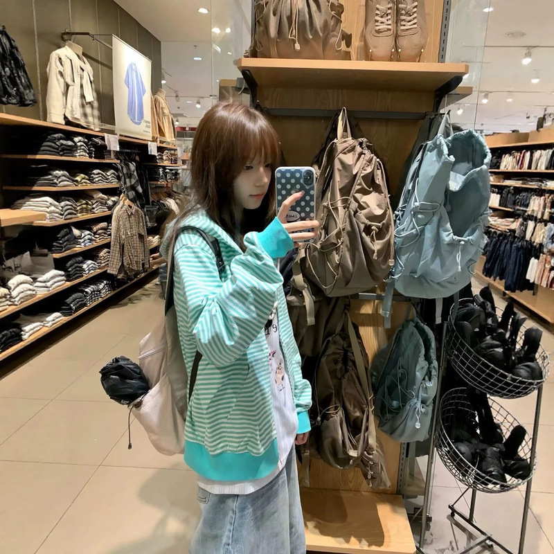 American-style retro mint green color-block striped hooded sweatshirt, women's early autumn loose-fit design, zip-up cardigan American-style retro mint green color-block striped hooded sweatshirt, women's early autumn loose-fit design, zip-up cardigan