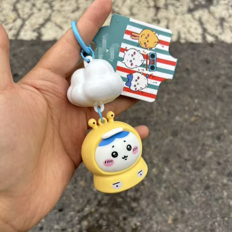 吉伊雨衣系列发光挂件夏日乌云可爱雨衣挂件乌萨奇云朵卡哇伊|undefined
