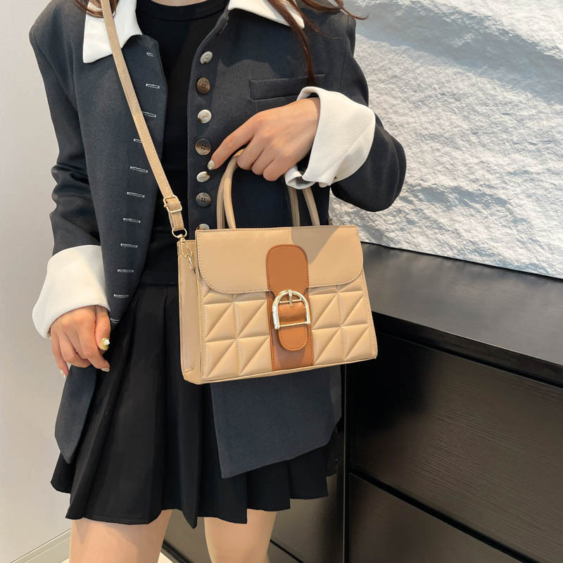 2024 nueva moda europea y americana ventas en caliente, estilo retro simple y casual, tendencia de un solo hombro, temperamento de nicho simple