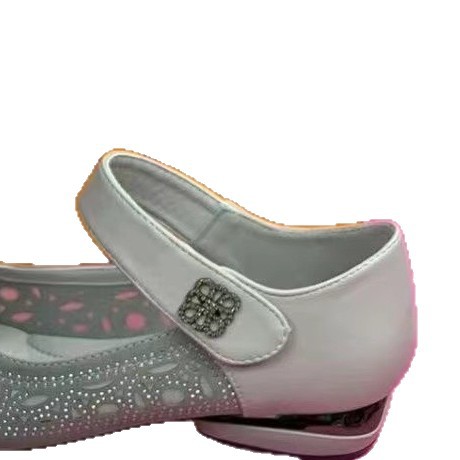 2026 verano nuevo hueco ventilado zapatos de verano suave velcro láser agujero calentado zapatos sandalias de mujer