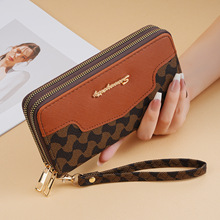 时尚印花拼接长款钱包女新款大容量皮夹手拿包高级感双拉链手机包