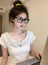 �nϵ��ɫ���c�����I������Ů�ļ��OӋ��С�������@��С��������