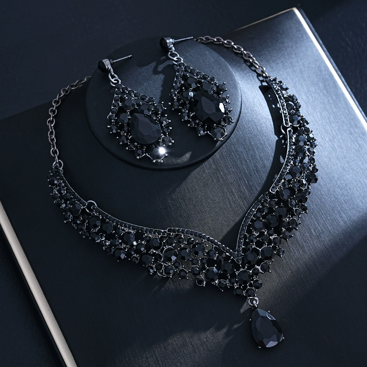Серебряная игла из жемчуга, брендовый цирконий с кисточками, серьги, серебро 925 пробы, легкий роскошный стиль, яркий броский стиль, качественный стиль, оптовая продажа