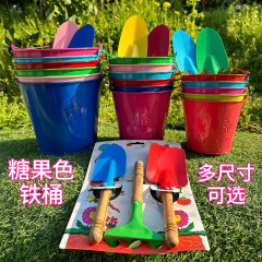 子供用ビーチツール鉄の皮のバケツの鉄のシャベルの先のシャベルの園芸の小さい鉄のシャベルの熊手の3セットのメーカーは直接販売します。