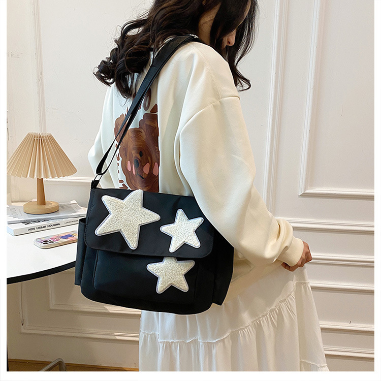 Cross-border wholesale large-capacity five-pointed star canvas single-shoulder bag, cute school style crossbody bag, student commuting bag for classes undefined