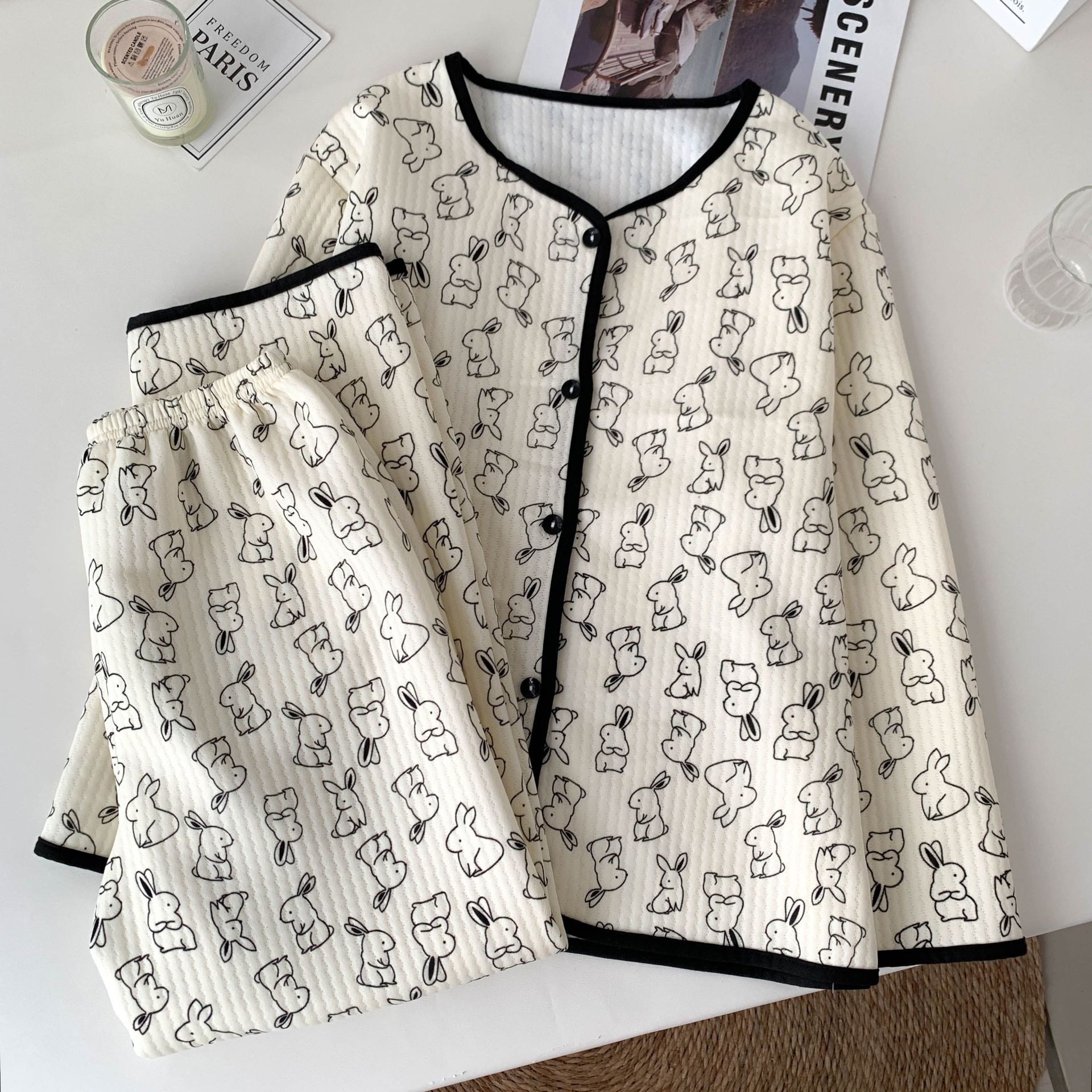Pijamas al por mayor transfronterizos de invierno de aire de algodón jacquard lindos dibujos animados de alta calidad dulce conjunto de ropa para el hogar
