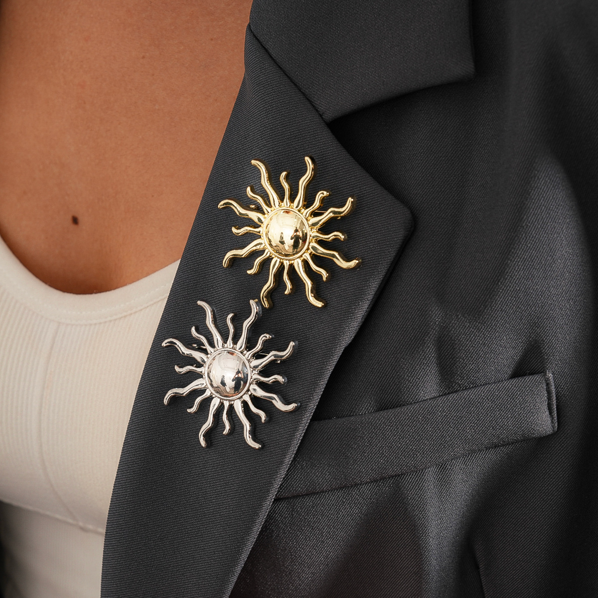 Europa y los Estados Unidos viento frío geometría sol broche metal sentido transfronterizo simple pin nicho alto sentido accesorios de moda image 1