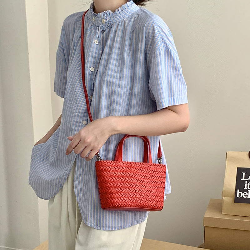 Vacation Style Tote Bag 2025 New Hand-Woven Top Grain Cowhide Leather Basket Bag Women's Genuine Leather Crossbody Bag - Thumbnail 4