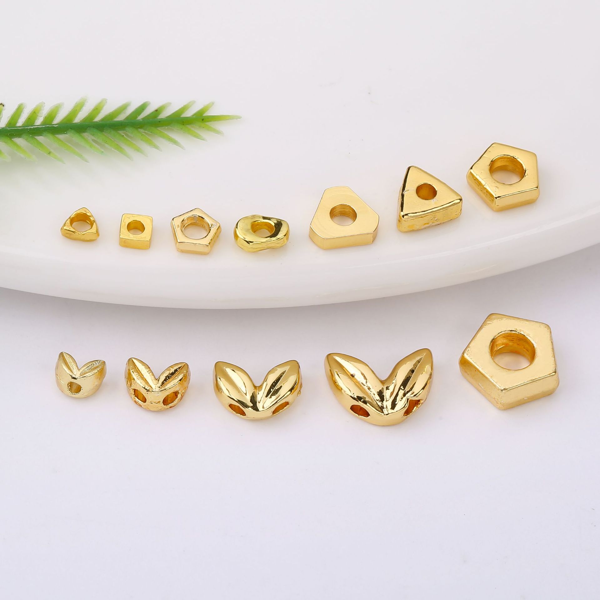 18K金保色三角形碎银子异形隔片隔珠散珠手工diy手链项链串珠配件