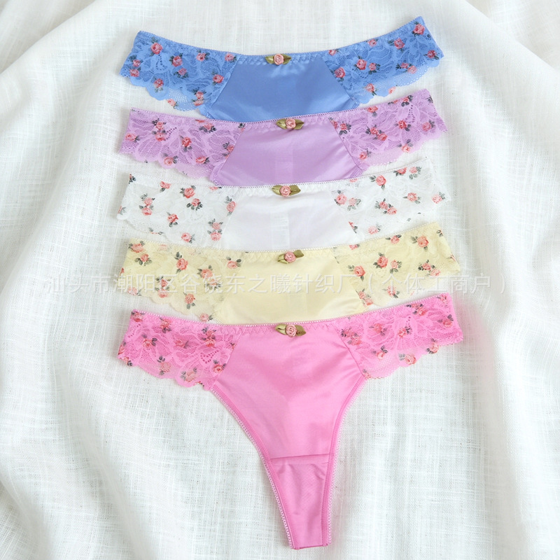 Sweet and retro rose floral lace thong for women, low-waisted, silky satin with three-dimensional floral decoration, seamless and invisible Sweet and retro rose floral lace thong for women, low-waisted, silky satin with three-dimensional floral decoration, seamless and invisible