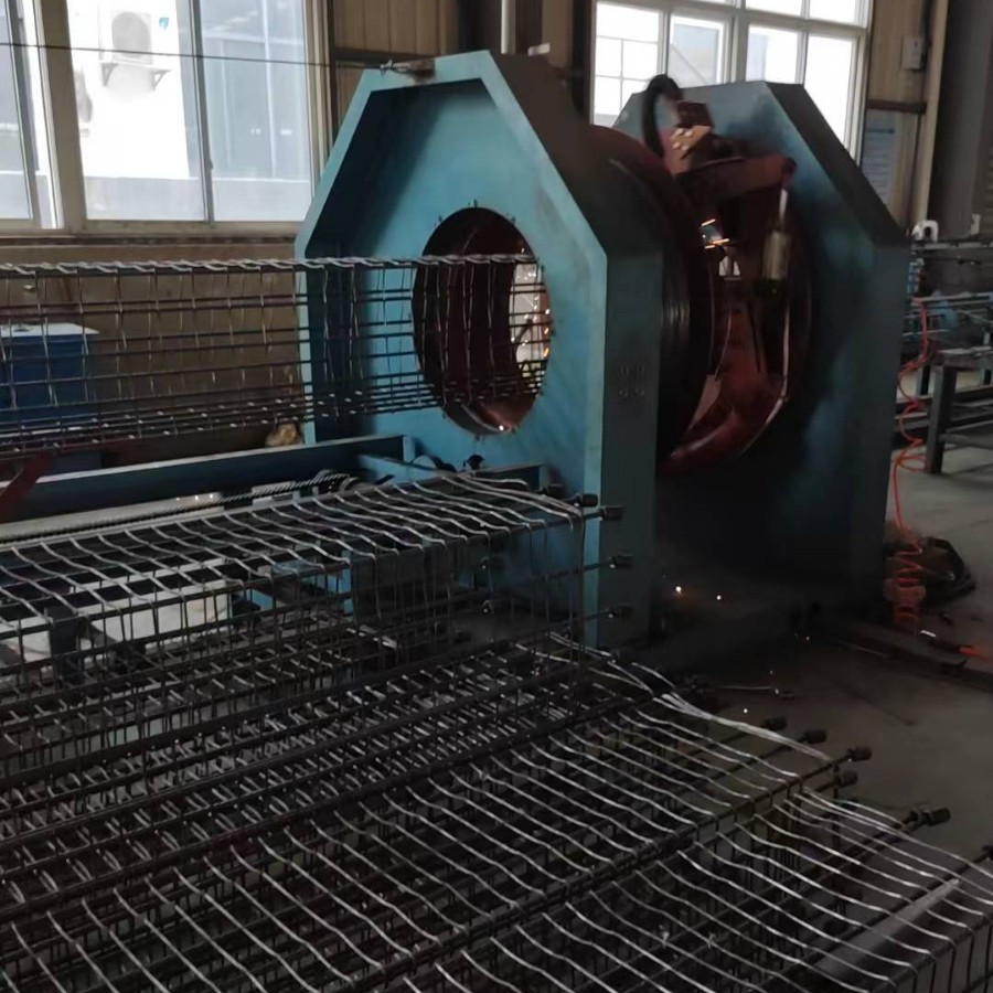 方形钢筋滚焊机 方桩大型电阻焊方桩滚焊 300*300方桩滚焊机厂家