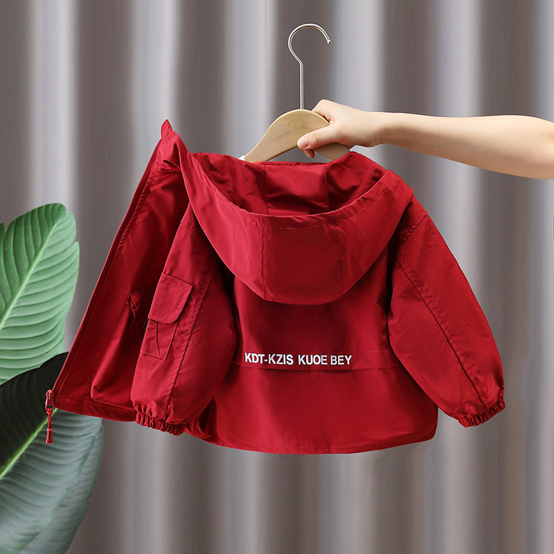 7733 gabardina negra para niños modelos de primavera y otoño 2025 nuevos niños chaqueta casual primavera moda con capucha top primavera