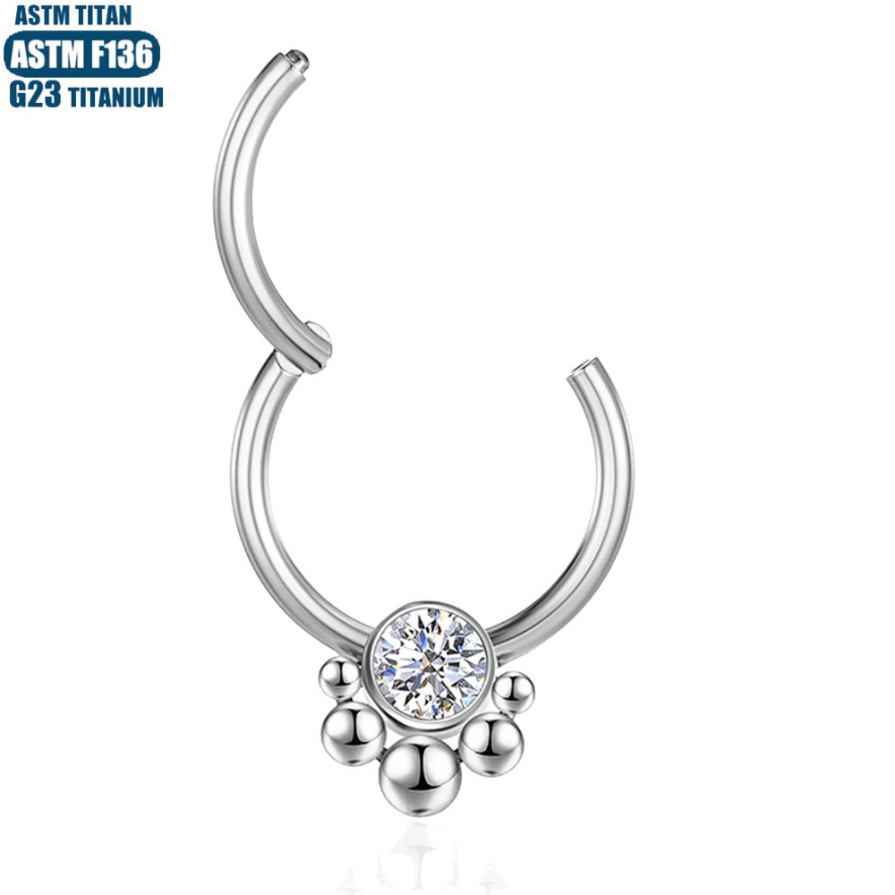 16G labret stud size and finish detail