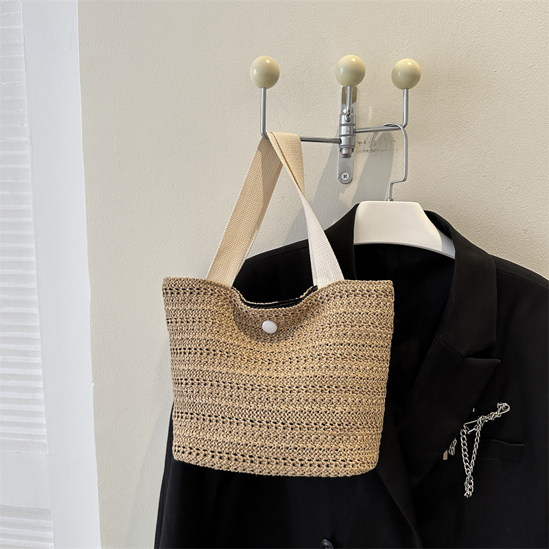 Bolso de moda de gran capacidad de trenzado de moda 2024 primavera nuevo estilo versátil bolso de hombro brazo bolso especial