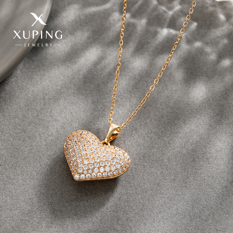 Xuping nueva aleación de cobre galvanizado amor colgante de hebilla de semilla de melón gemas artificiales estilo europeo y americano colgante de collar de lujo ligero