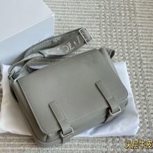 �羳���Q�¿���ʿ�̽��玧��ɫţƤ���s�OӋ���e�μ�б�����Ʒ�|