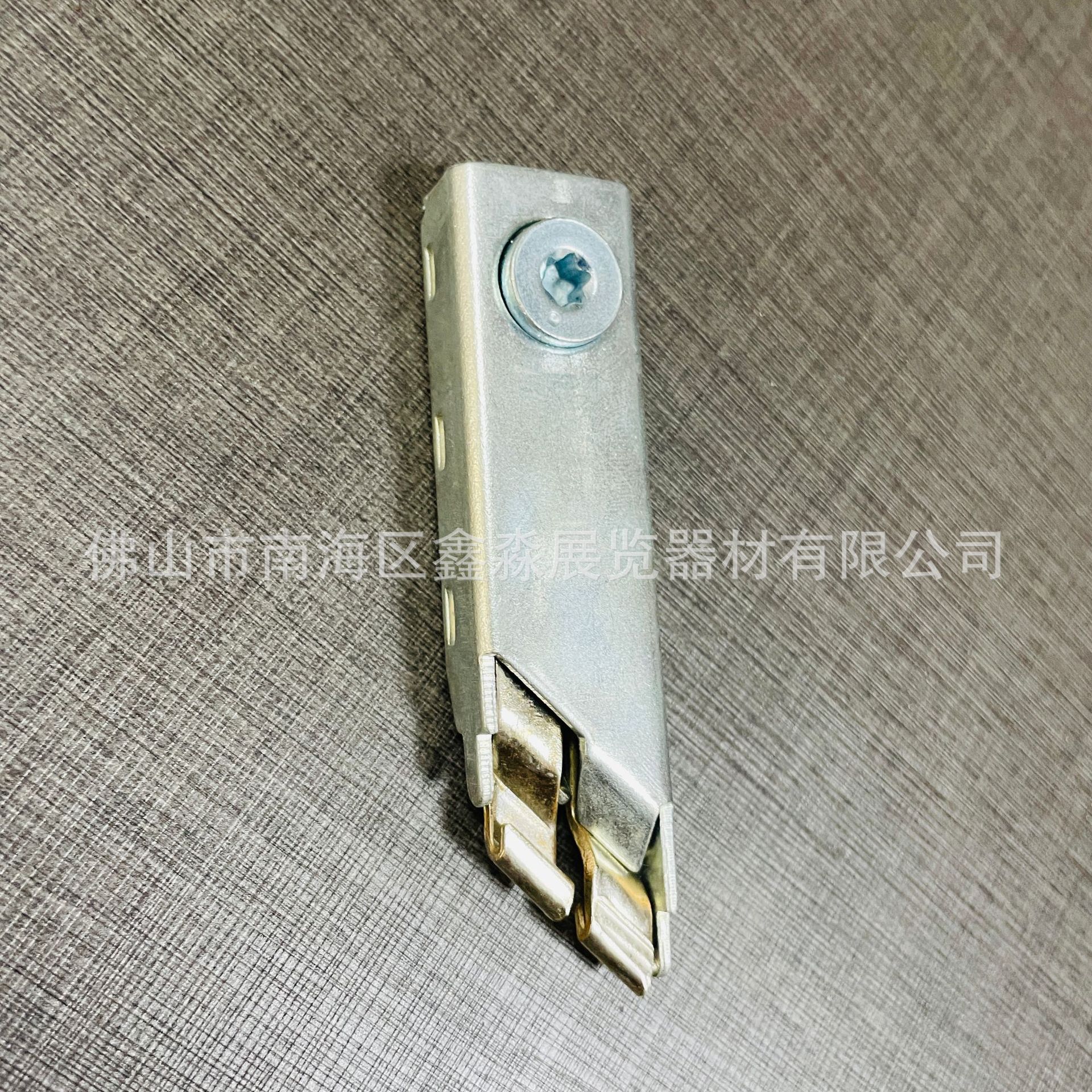 ֱ�� ����������Ƥ�� ��������� չ���� ������� ��� չ������