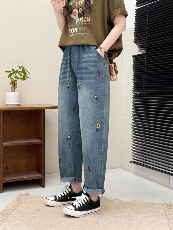 文学レトロ花刺繍ストレッチジーンズ女性の春夏の新しいルーズプラスサイズスリム多用途ハーレムパンツ|undefined