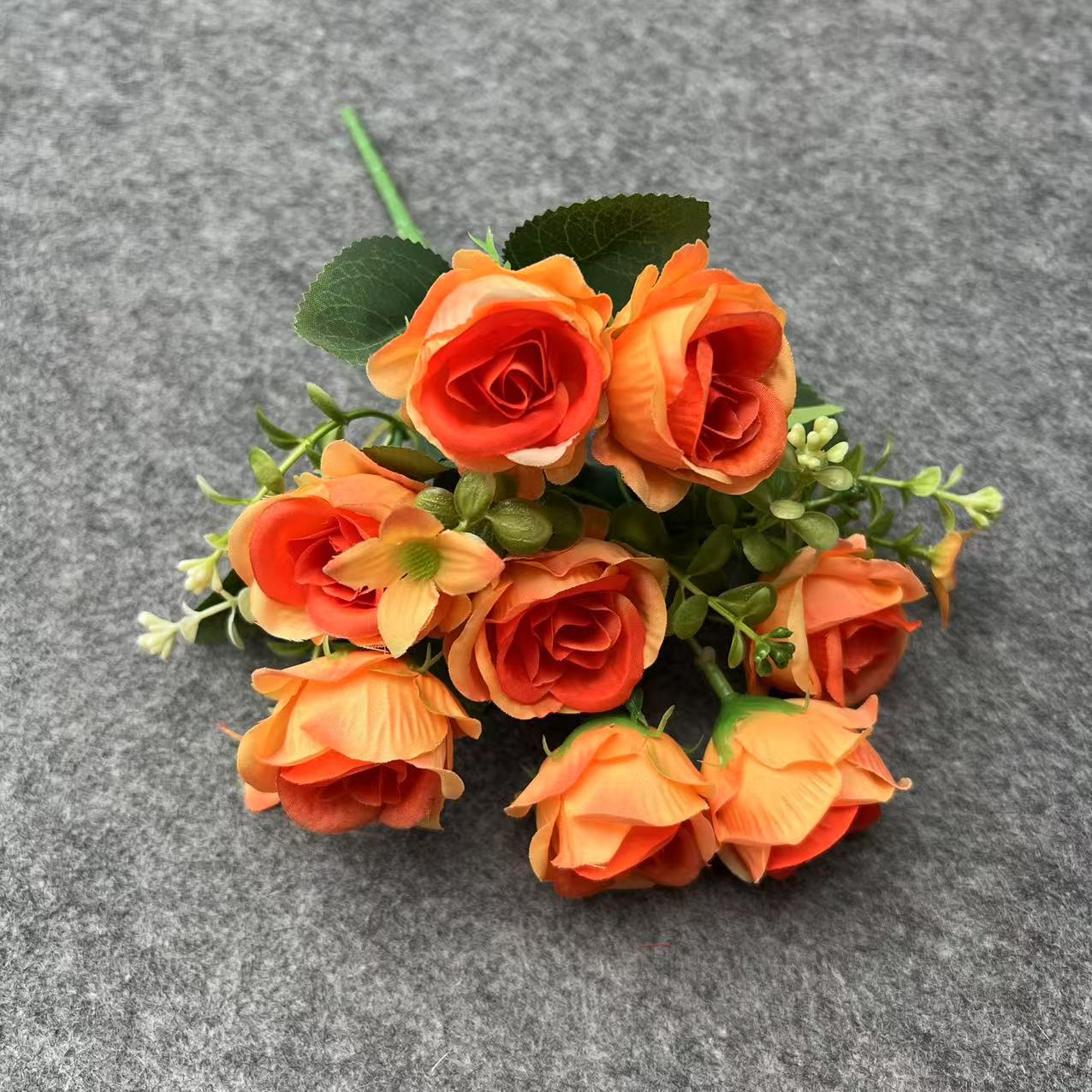 Ramo de Rosas Artificiales de 5 Ramas y 8 Cabezas de Seda para Bodas