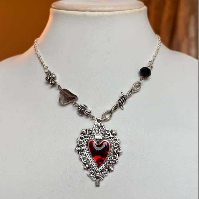 Junyan Cross-Border Gothic Women's Versatile Clavicle Chain Blood Red Heart-Shaped Pendant Necklace Jewelry European and American Punk Style