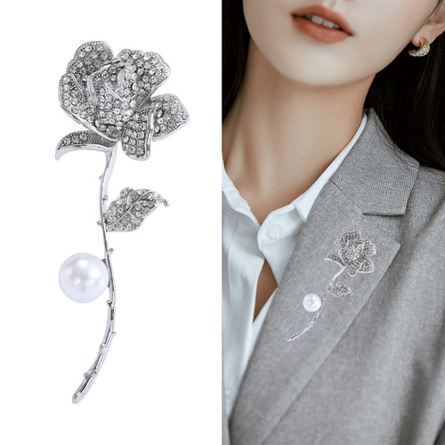 Hot-selling Korean fashion rose flower brooch, simple, versatile, fresh and elegant clothing accessories, direct from the manufacturer
