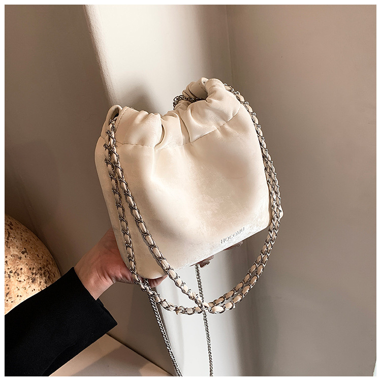 2024 Neue Damenmode Tote National Silk Art Style Kette Einzelschulter Crossbody Blessing Water Bucket Bag_voghion.com