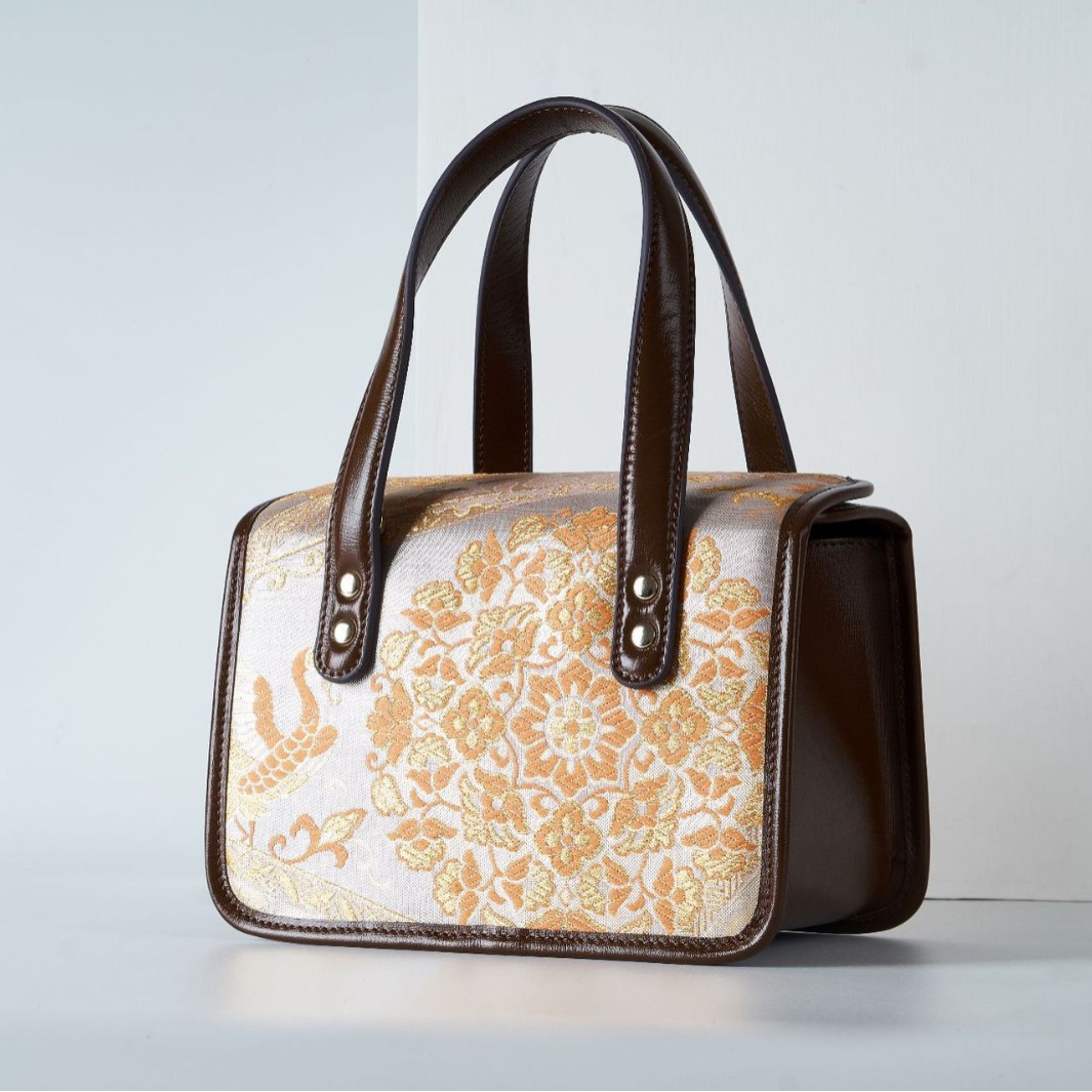 2022 New Banquet Evening Bag For Women, Ethnic Style Top Grain Cowhide Shoulder Bag With Tassel, In Stock - Thumbnail 2